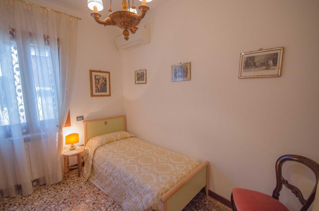 Ferienwohnung Ca' Pierre Venedig Zimmer foto