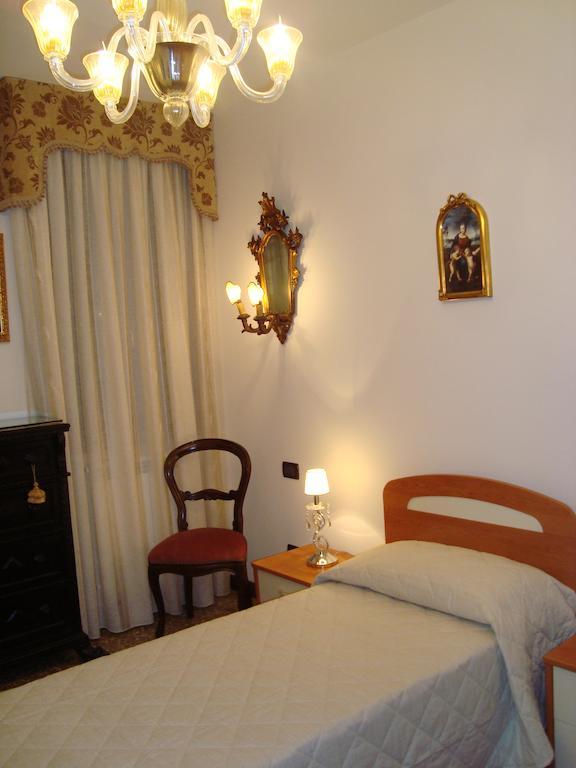 Ferienwohnung Ca' Pierre Venedig Zimmer foto